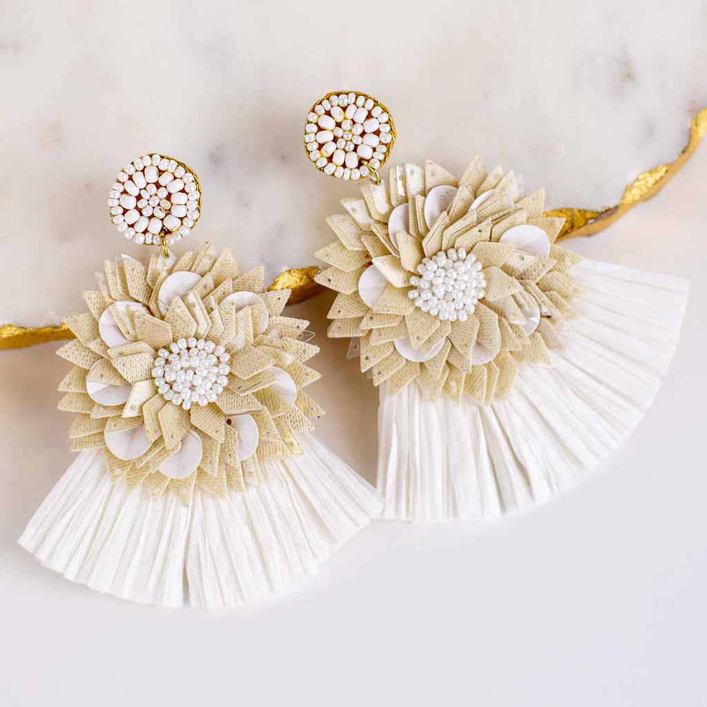 Lily Raffia Earrings/White