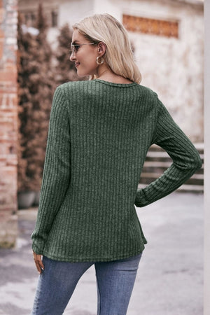 Amy Round Neck Button Fitting Pullover