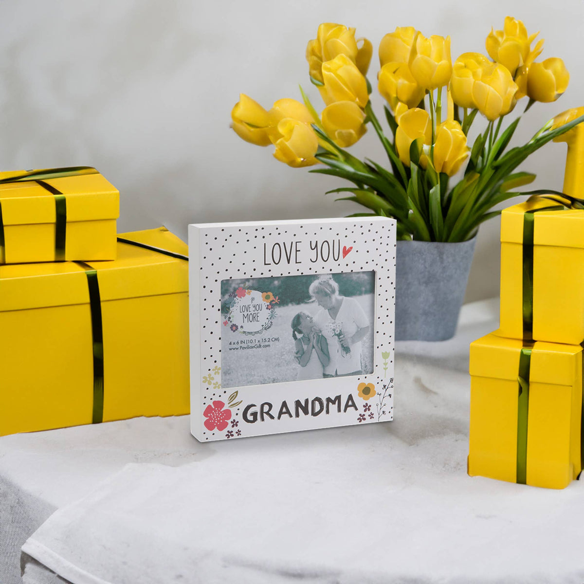 Grandma - 7" Frame (Holds 6" x 4" Photo)