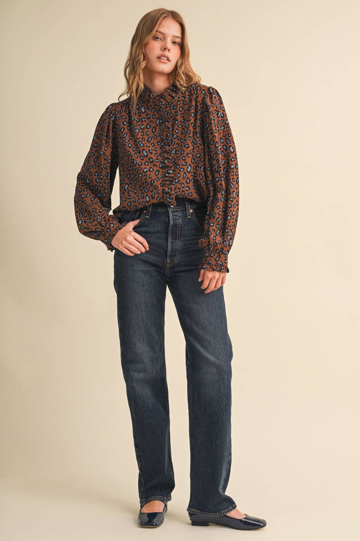 AMANDA - LEOPARD PRINT RUFFLED BUTTON DOWN TOP