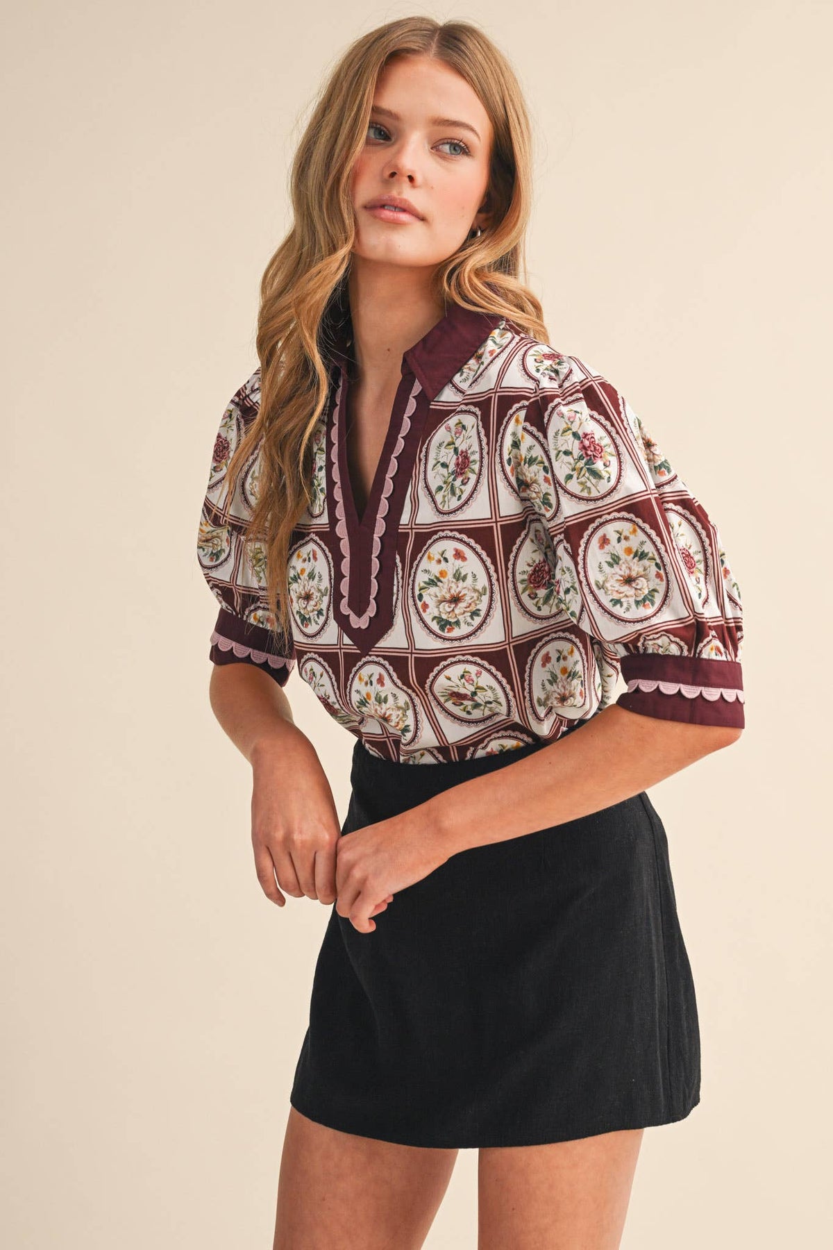 EMILY- EXCLUSIVE PRINT CONTRAST BINDING SCALLOP TRIM TOP