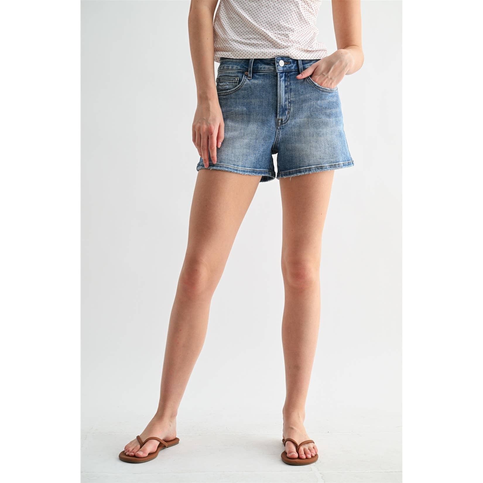 HIGH-RISE SHORTS DISTRESSED DENIM