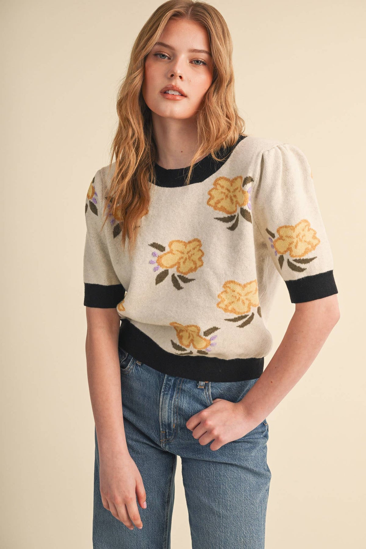 SAVANNA - FLORAL KNIT SHORT SLEEVE SWEATER