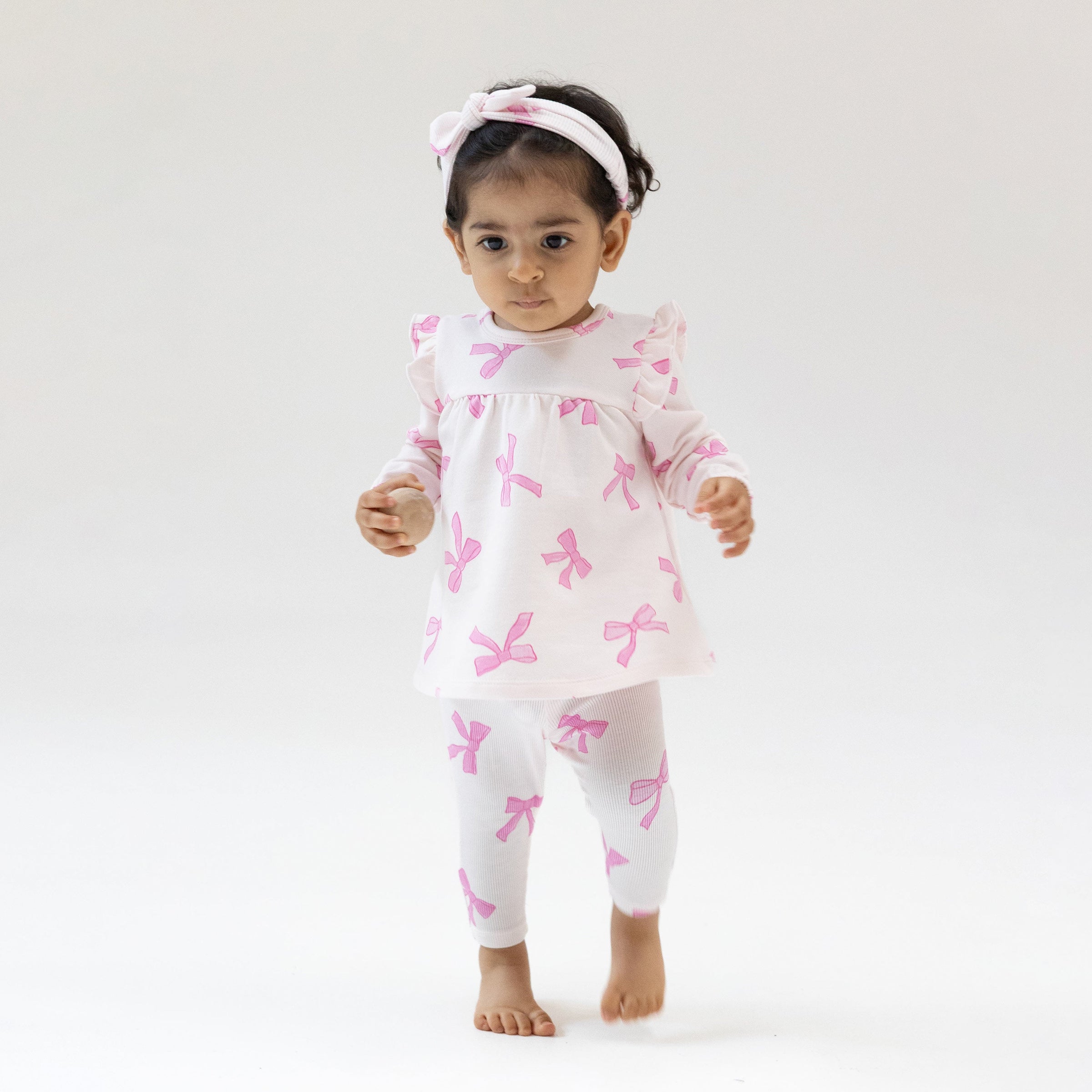 Pretty Bows - Ruffle Top and Ribbed Legging