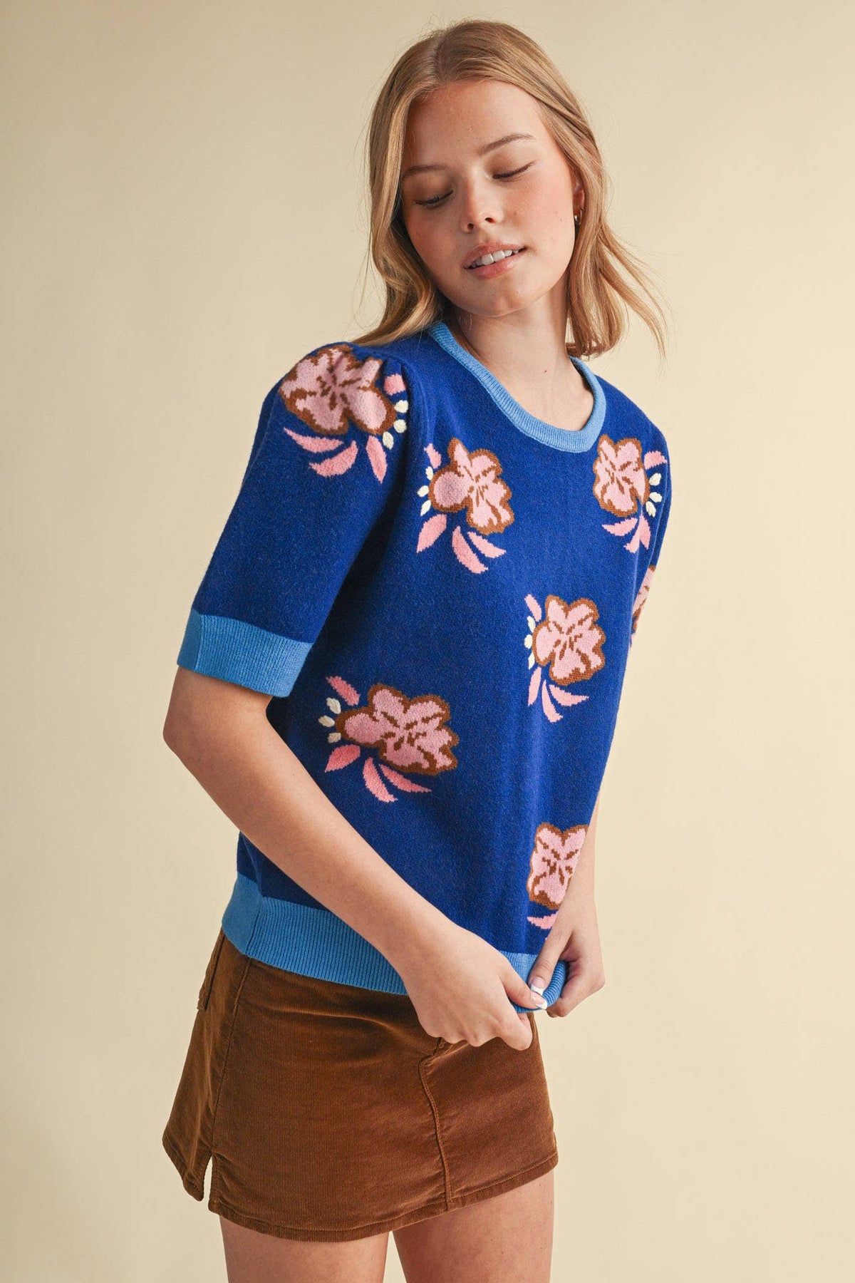 SAVANNA - FLORAL KNIT SHORT SLEEVE SWEATER