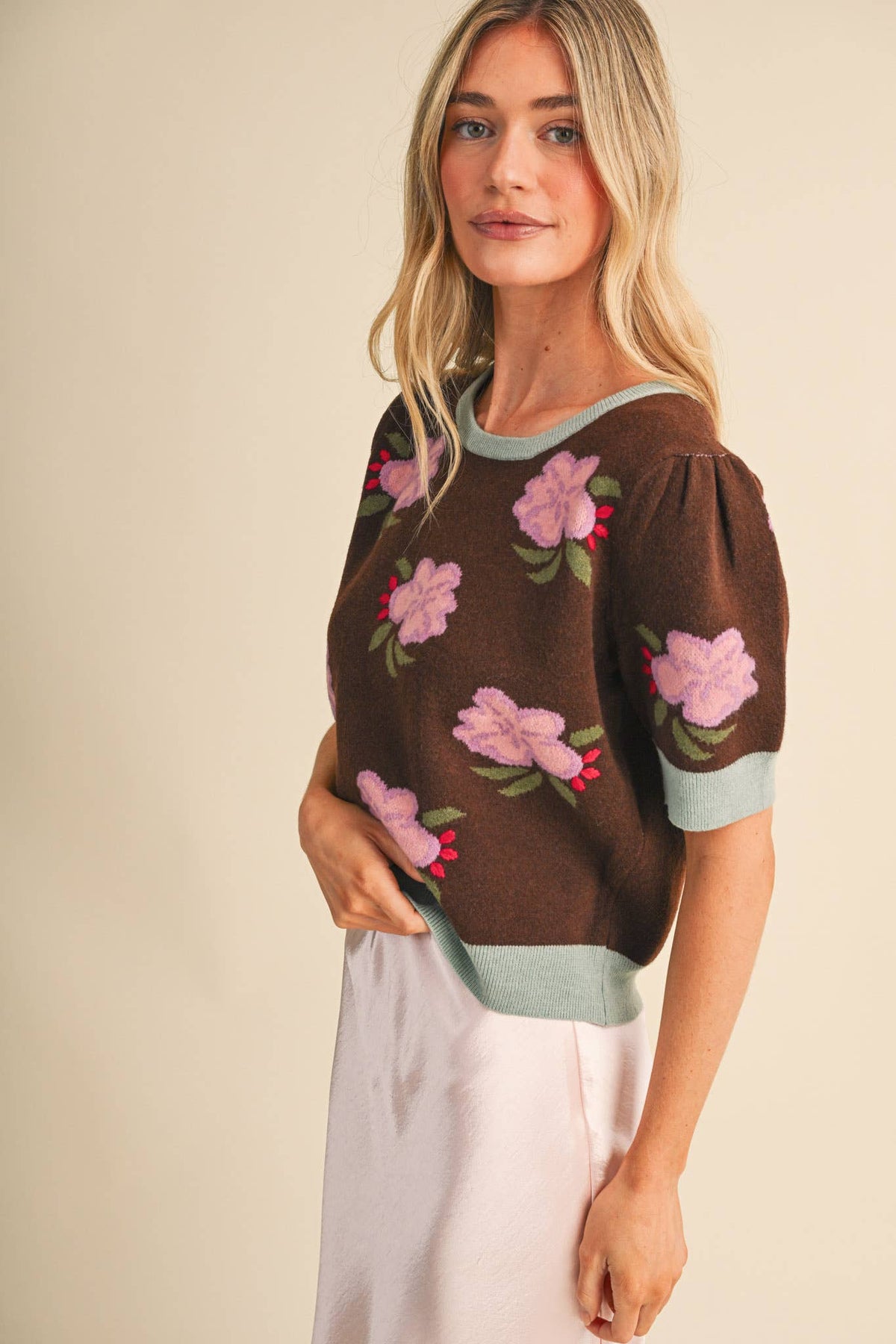 SAVANNA - FLORAL KNIT SHORT SLEEVE SWEATER
