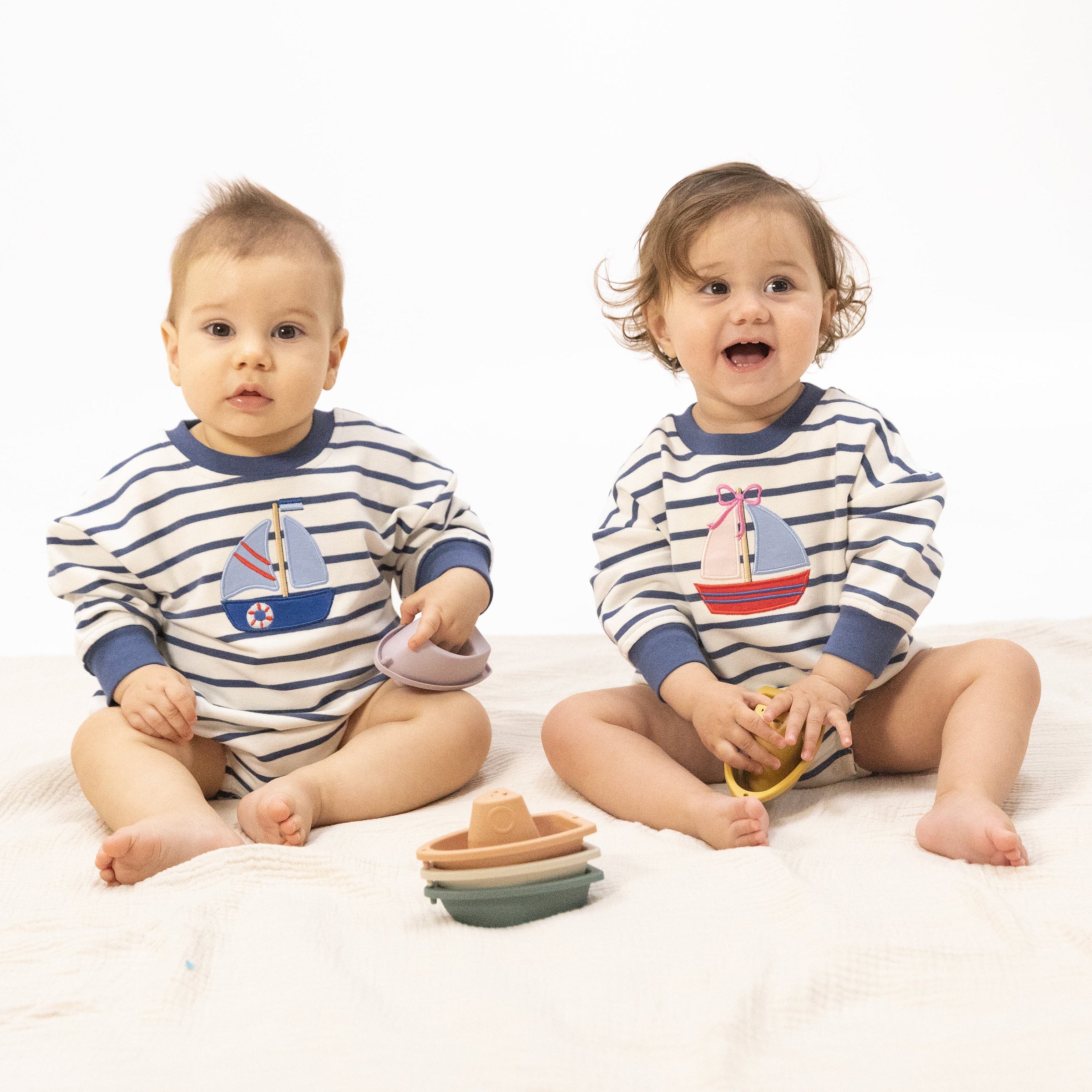 Bubbly Sailboat - Sweatshirt Bubble  Sailboat with Bow