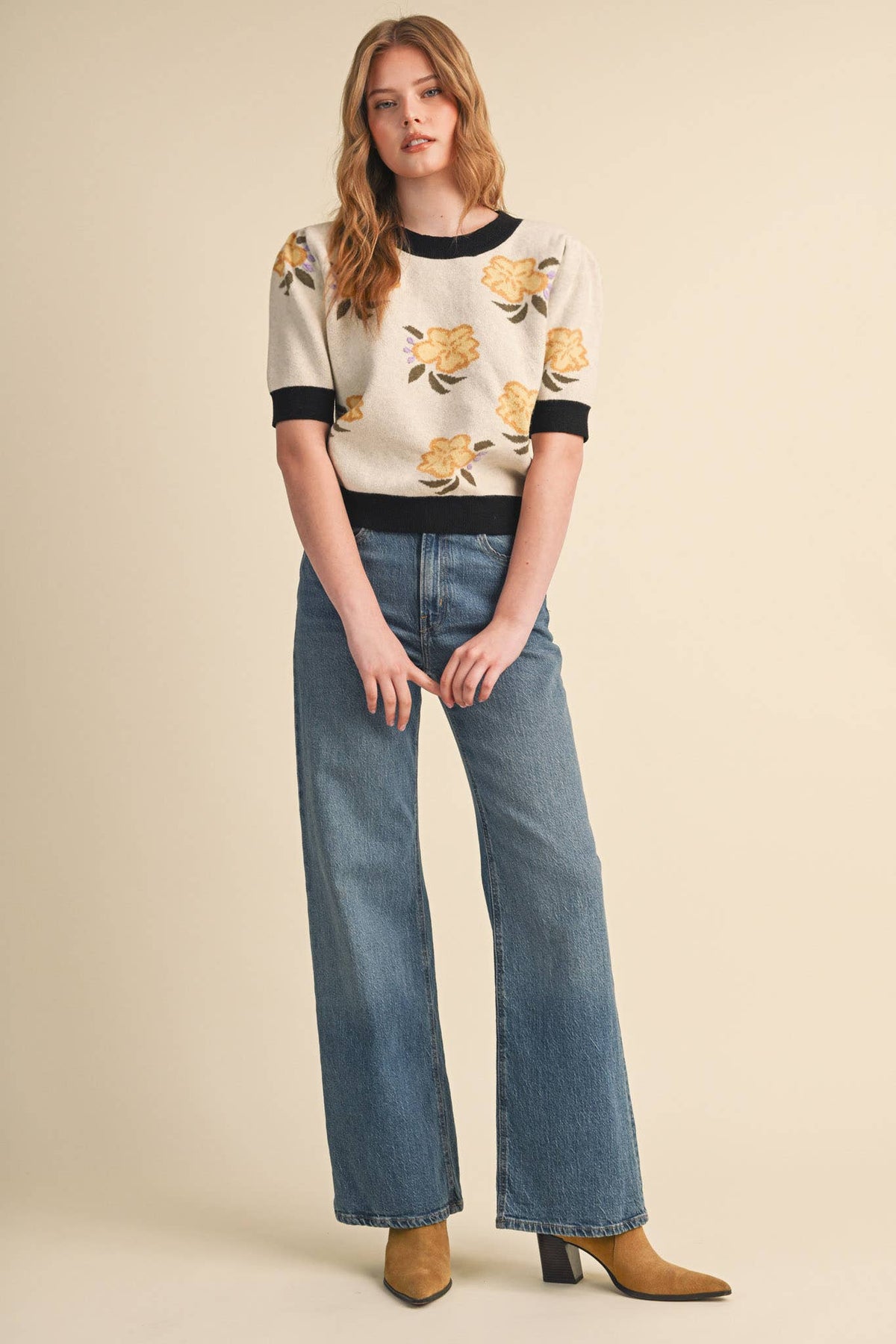 SAVANNA - FLORAL KNIT SHORT SLEEVE SWEATER