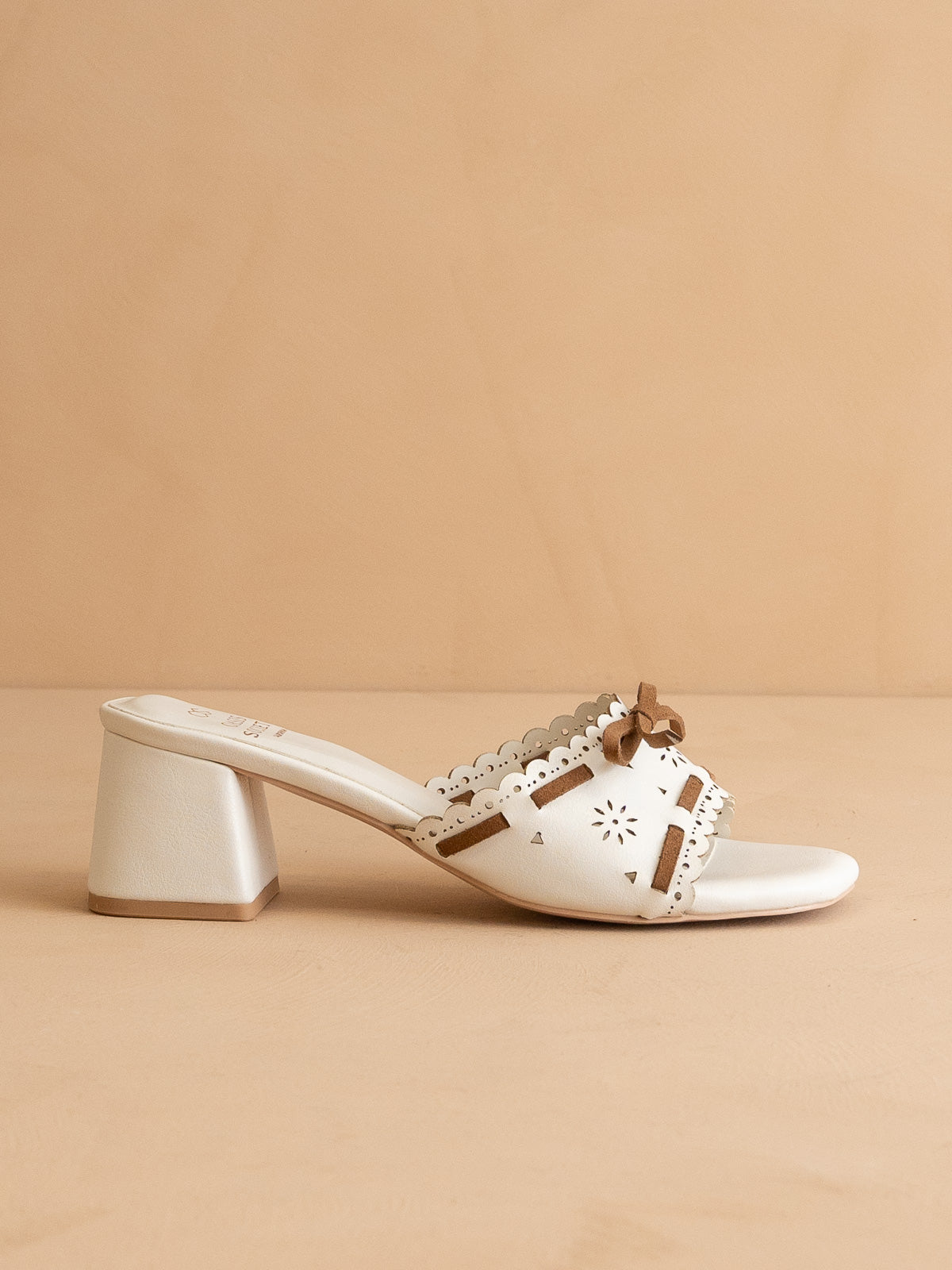The Breda | White Sweet Low Block Heel Sandal