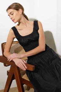 LOVELIEST LOOKS BLACK WOVEN MIDI DRESS