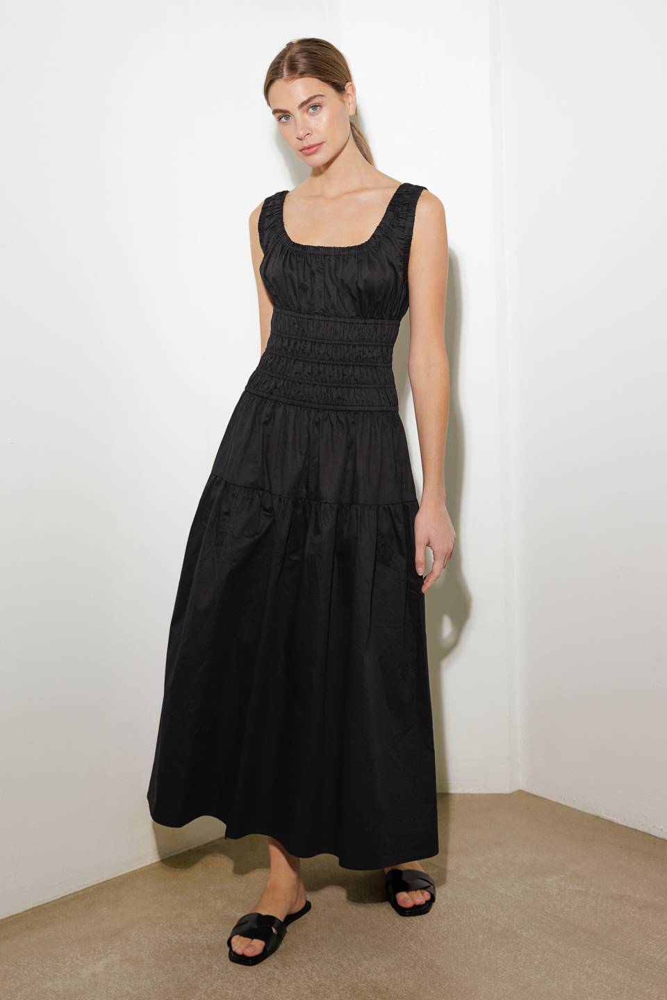 LOVELIEST LOOKS BLACK WOVEN MIDI DRESS