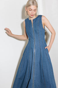 IRRESISTIBLY POISED DENIM MIDI DRESS
