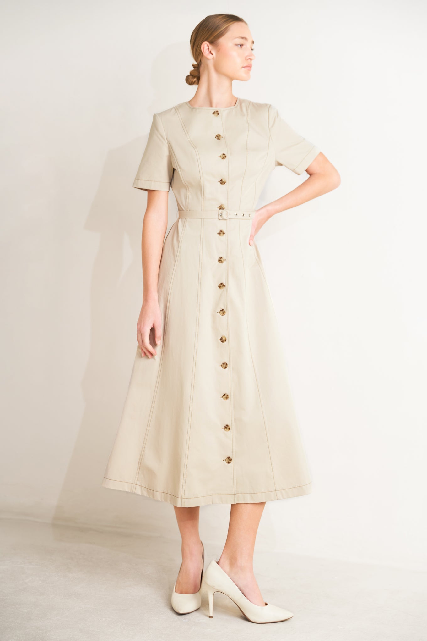 COMMAND THE ROOM WOVEN MIDI DRESS