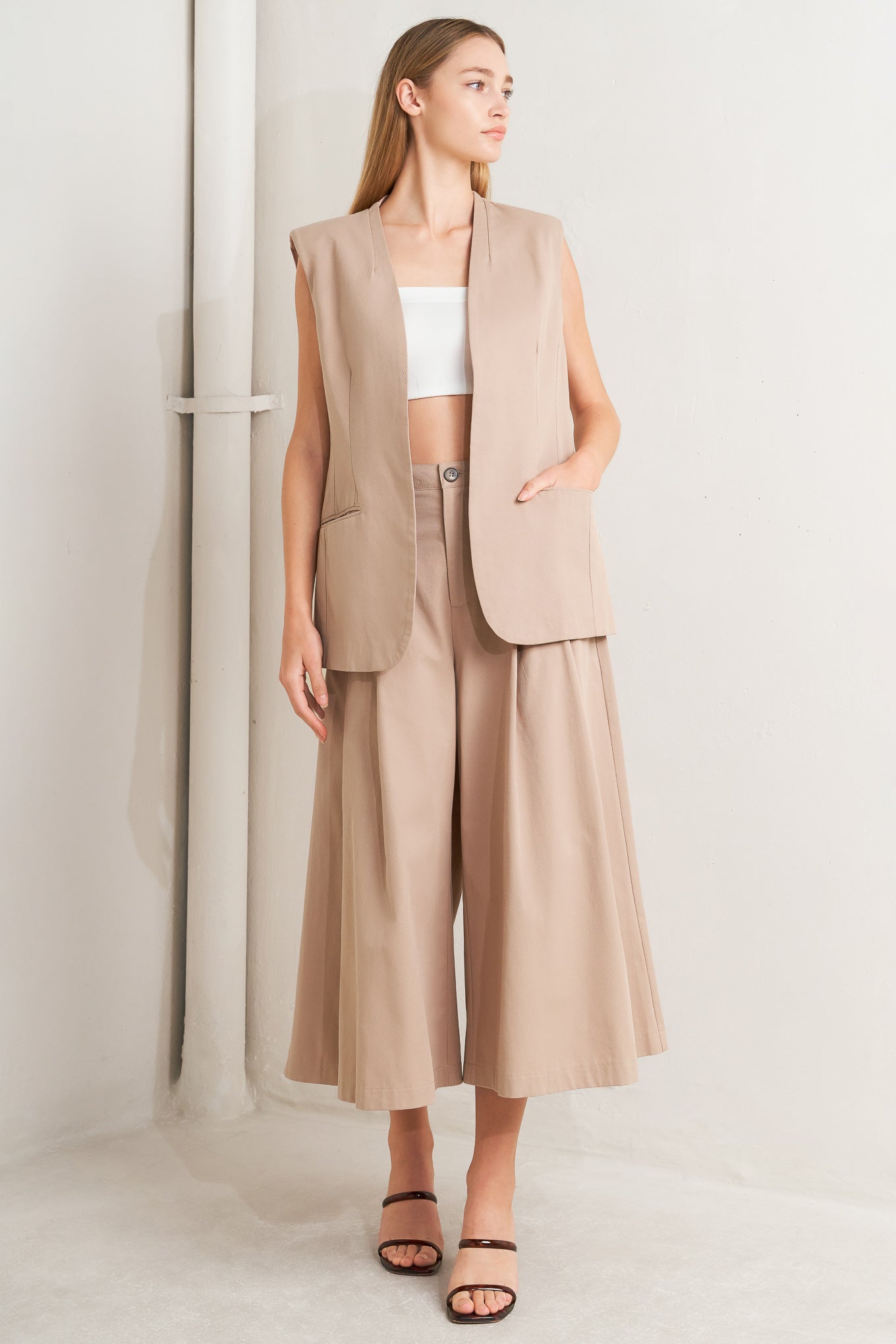 ELEGANT PLEAT WOVEN MIDI VEST