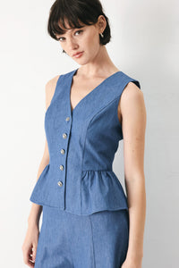 CASUAL ROMANCE WOVEN VEST