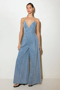 EASED LINE LIGHT DENIM JUMPSUIT