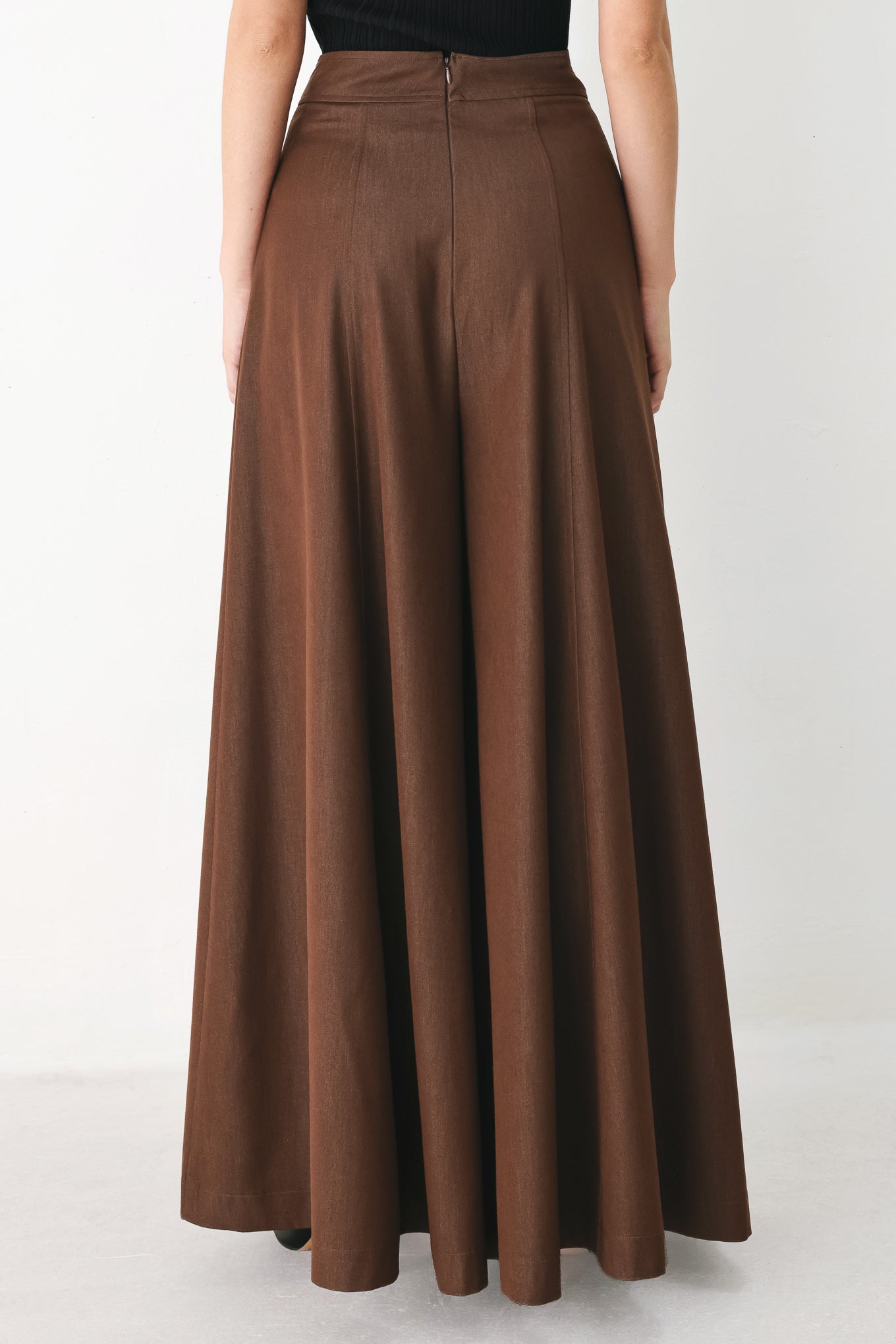 CASUAL ROMANCE WOVEN PANTS