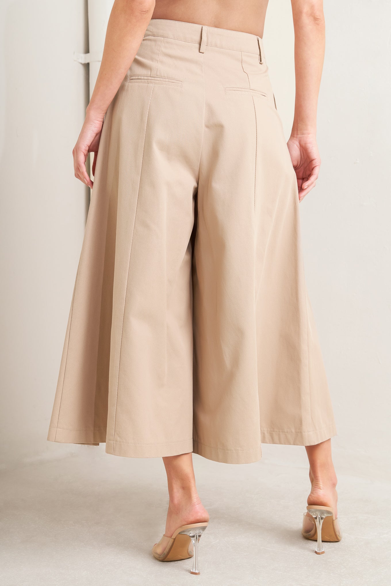 ELEGANT PLEAT WOVEN CULOTTE