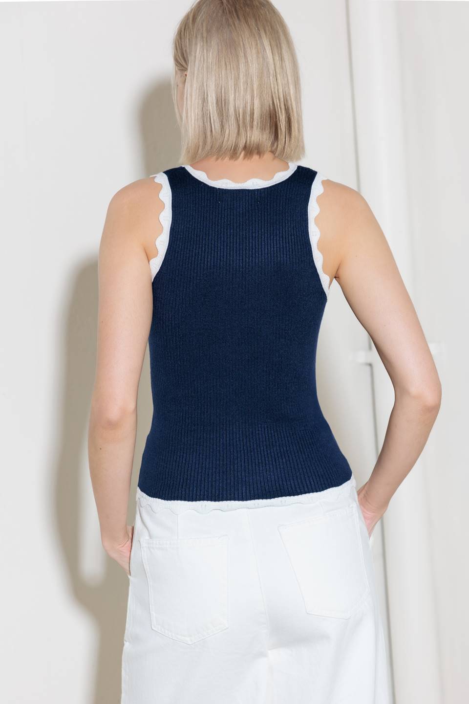 DEEP CONNECTION NAVY KNIT TANK TOP