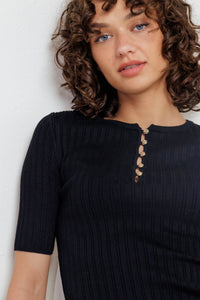MODERN CURL SWEATER KNIT TOP