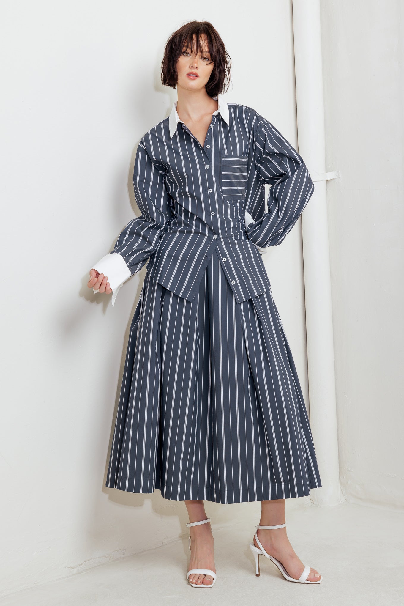 BEHIND THE GRIN WOVEN TOP