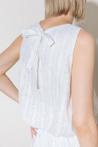 TIMELESS WITH EDGE WOVEN LACE TOP