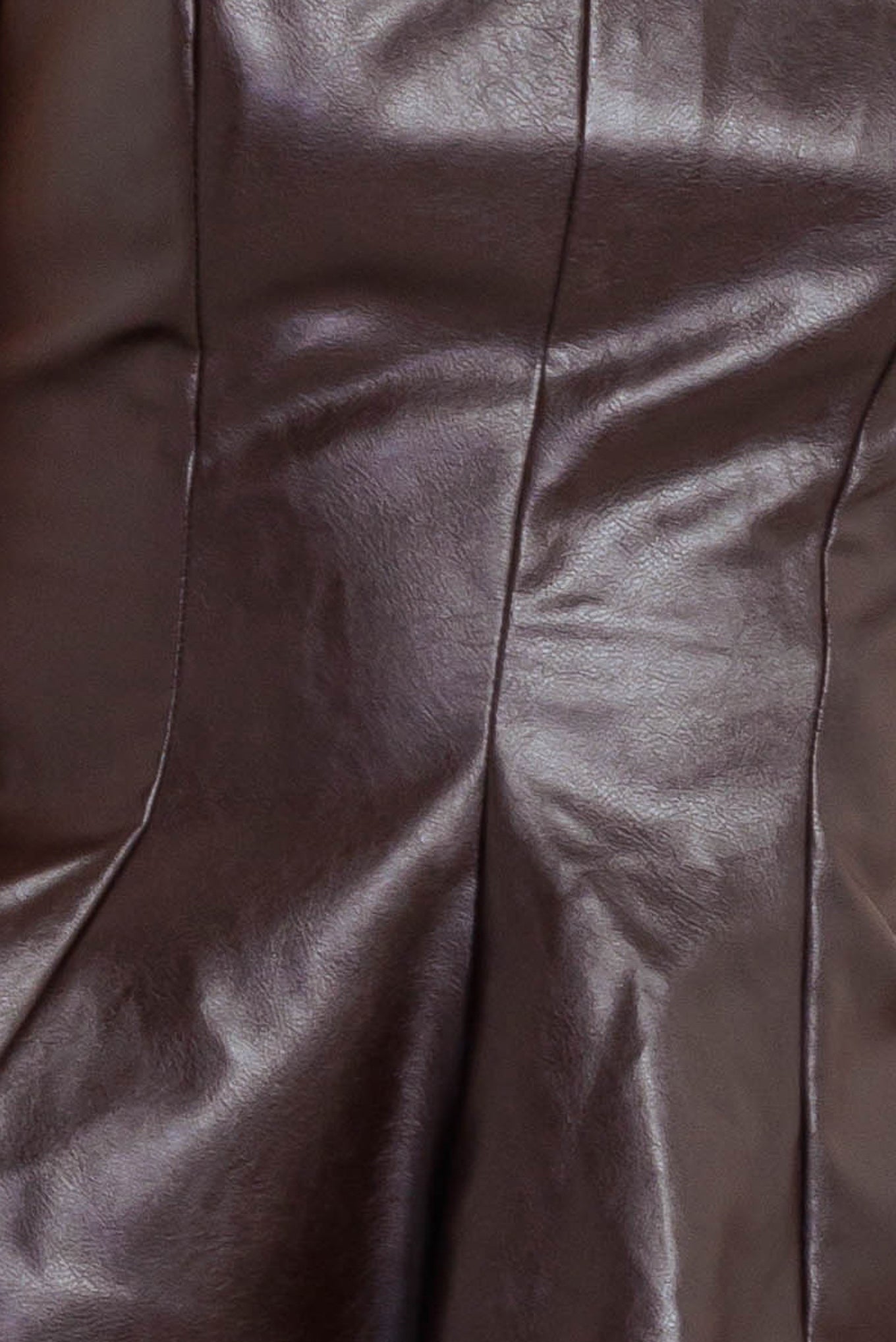 URBAN CHIC MINIMALISM FAUX LEATHER TOP