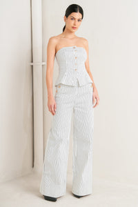 EFFORTLESS FORM STRIPE WOVEN TWILL TOP