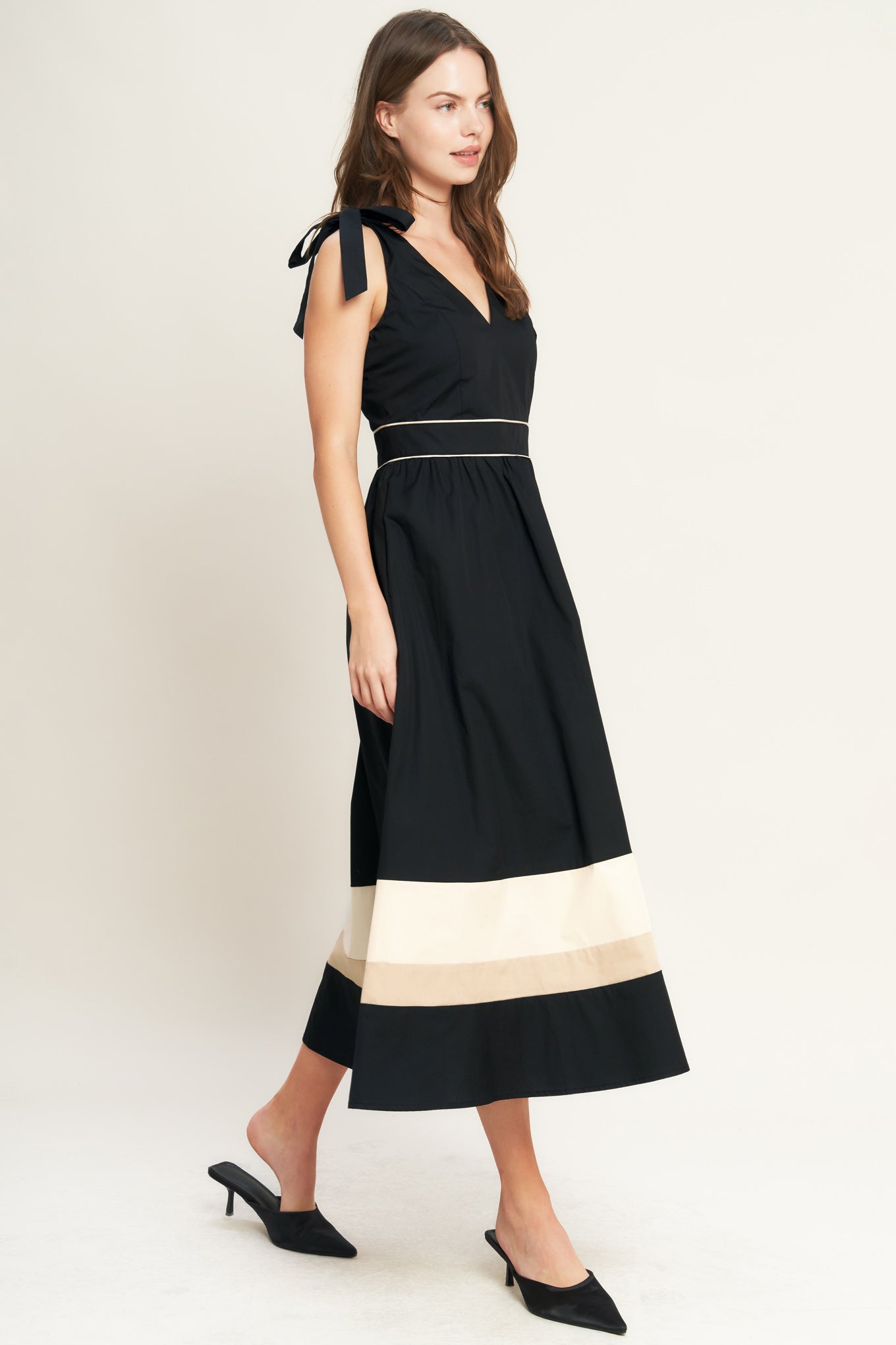 FOREST CHARM BLACK CREAM WOVEN MIDI DRESS