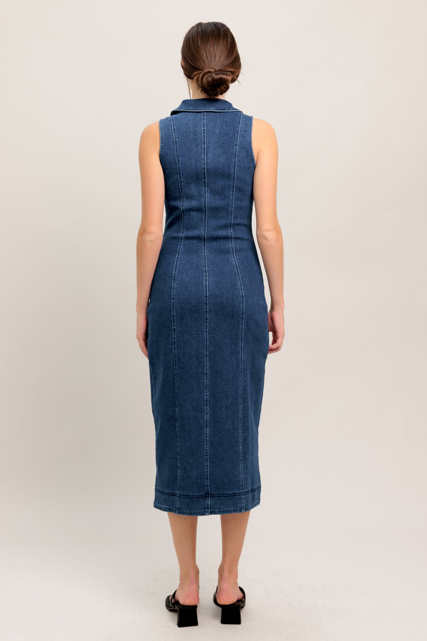 EVERYDAY EDGE DENIM MIDI DRESS