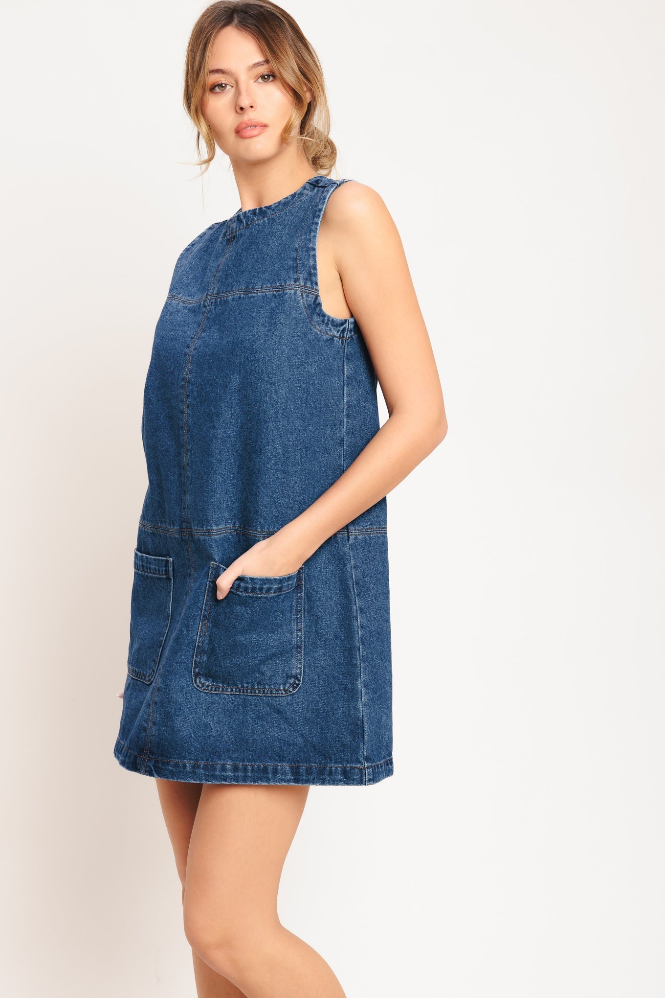 LAIDBACK CHIC DENIM SHIFT DRESS