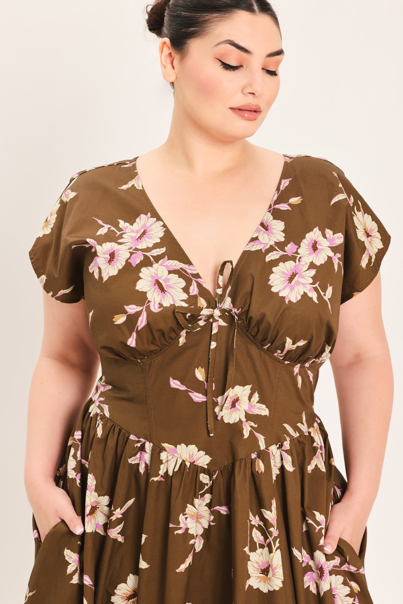 BROWN DAISY WOVEN MIDI DRESS – Adelyne's Boutique & Gifts