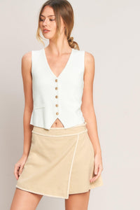 ELEVATED ESSENTIAL WOVEN SKORT