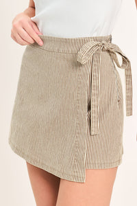 MODERN STRIPE WOVEN SKORT