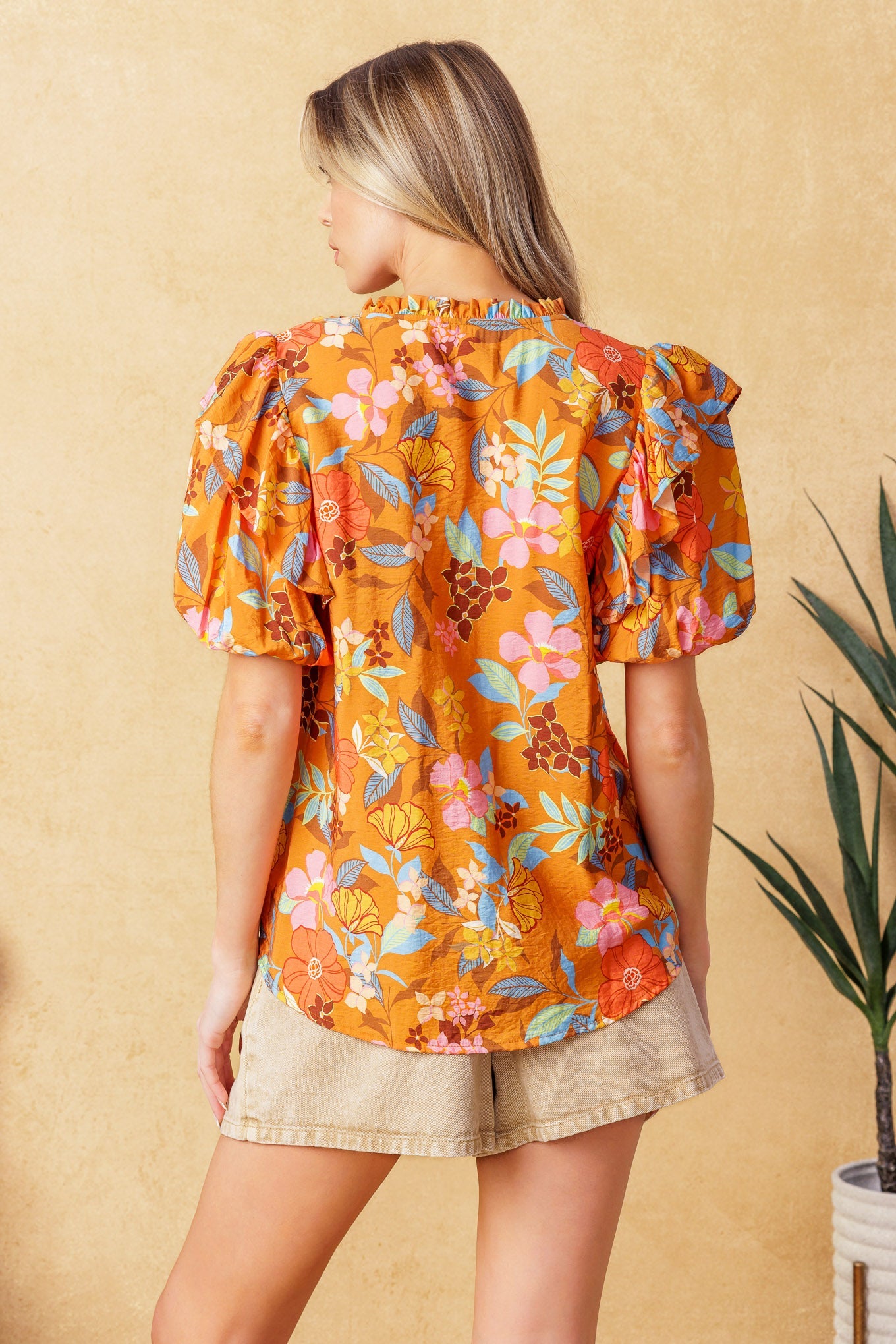 TOTAL FRILL WOVEN TOP