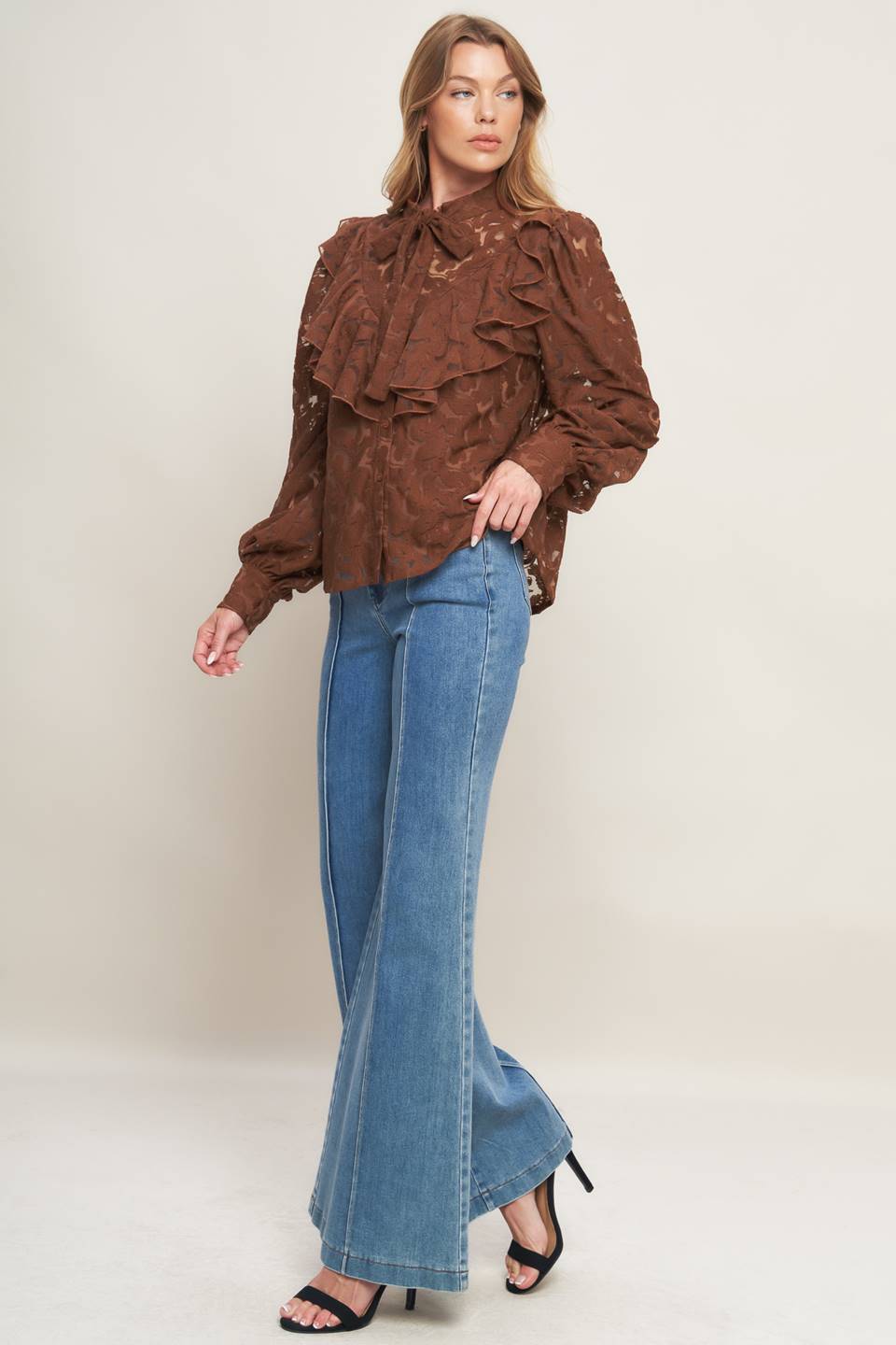 ROMANTIC SHADE WOVEN LACE TOP