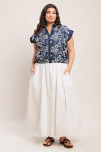 HANDCRAFTED FEEL EMBROIDERY TOP