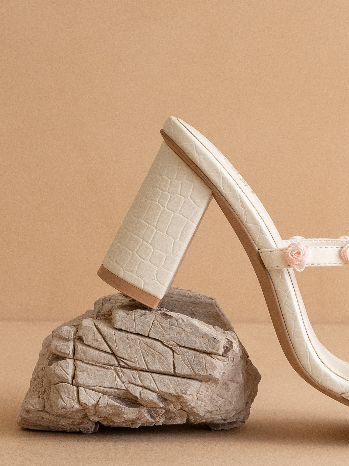 The Nia | White Rosette Adorned Block Heel *FINAL SALE*