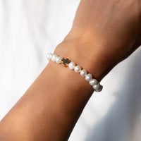 Faith Over Fear Pearl Bracelet