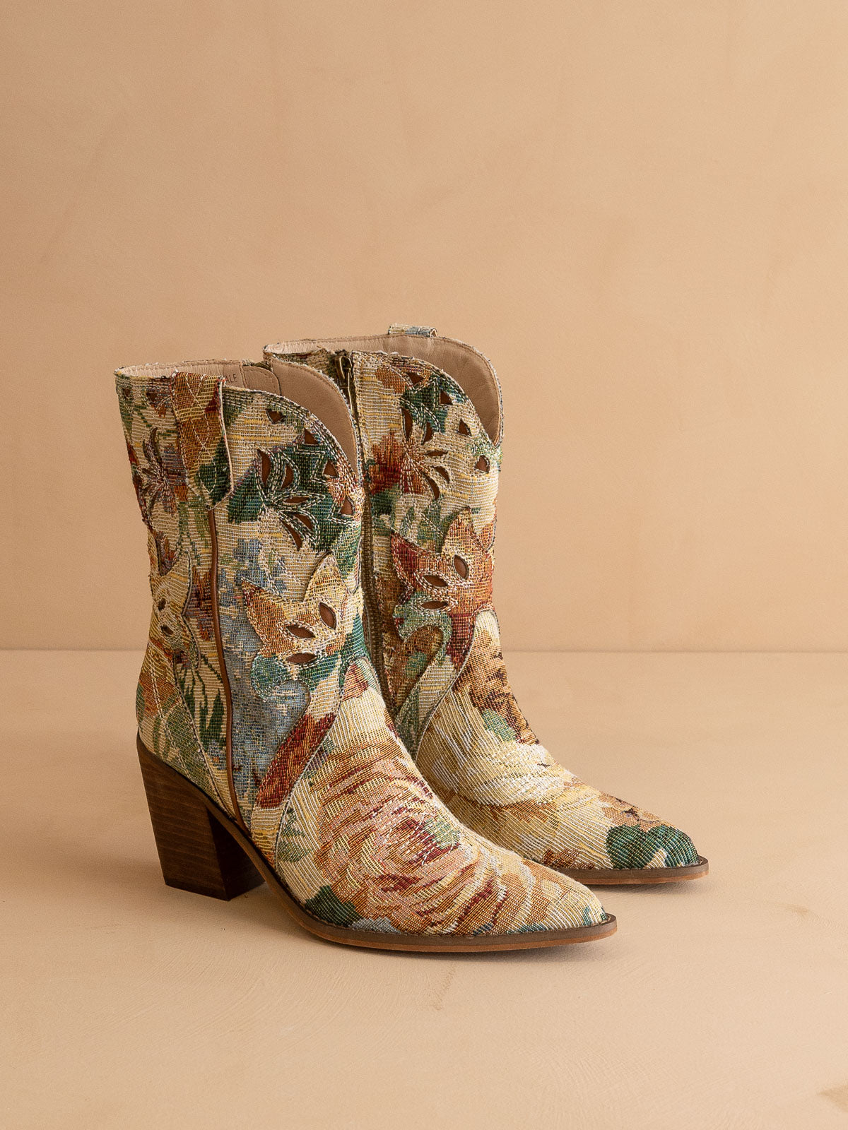 The Sorrel | Vintage Floral Tapestry Print Western Cowgirl Bootie