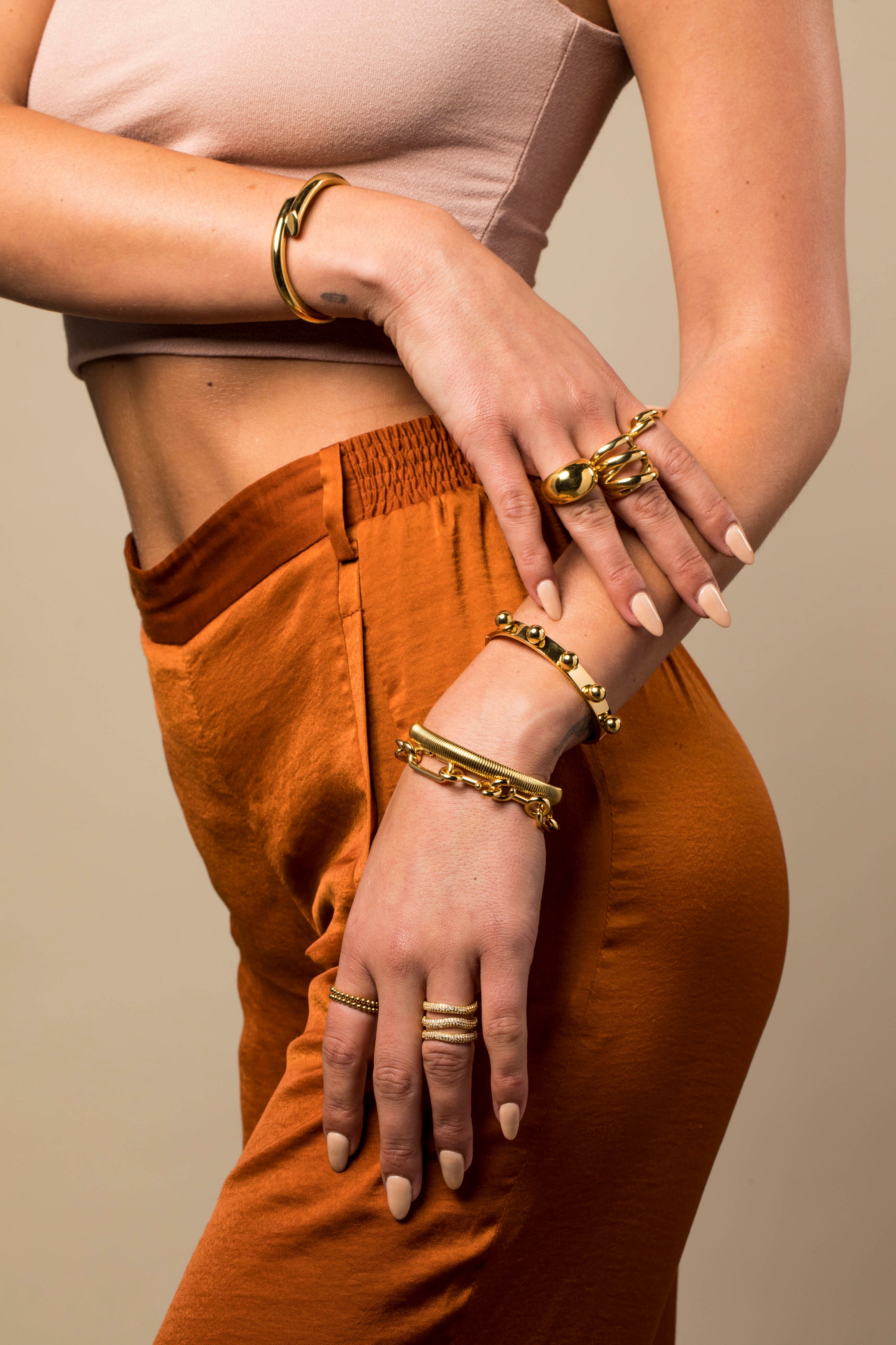Elle Pave Ring