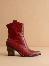 The Tara | Red Two Paneled Western Cowgirl boot