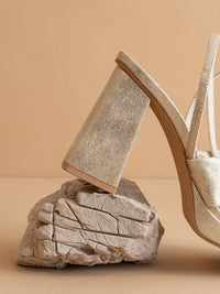 The Zoey | Light Gold knotted band platform  heel