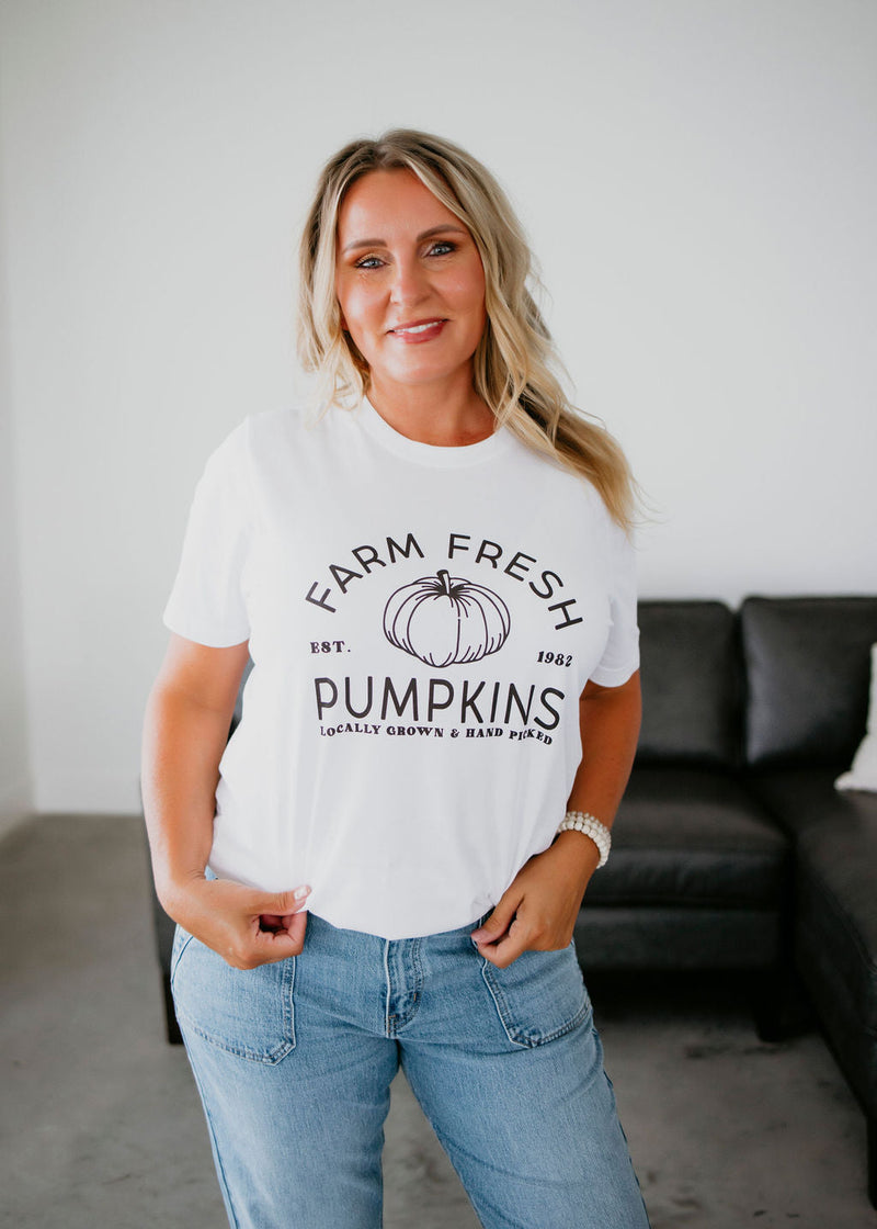 Farm Fresh Pumpkins Graphic Tee