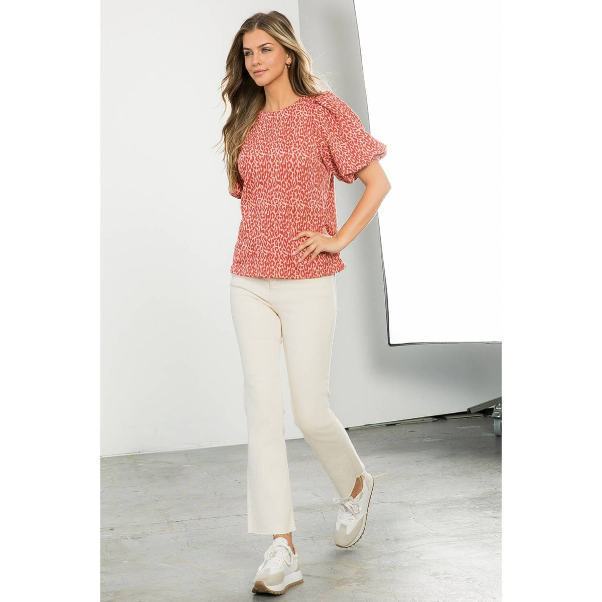 Sadie - Cheetah Print Short Puff Sleeve Top
