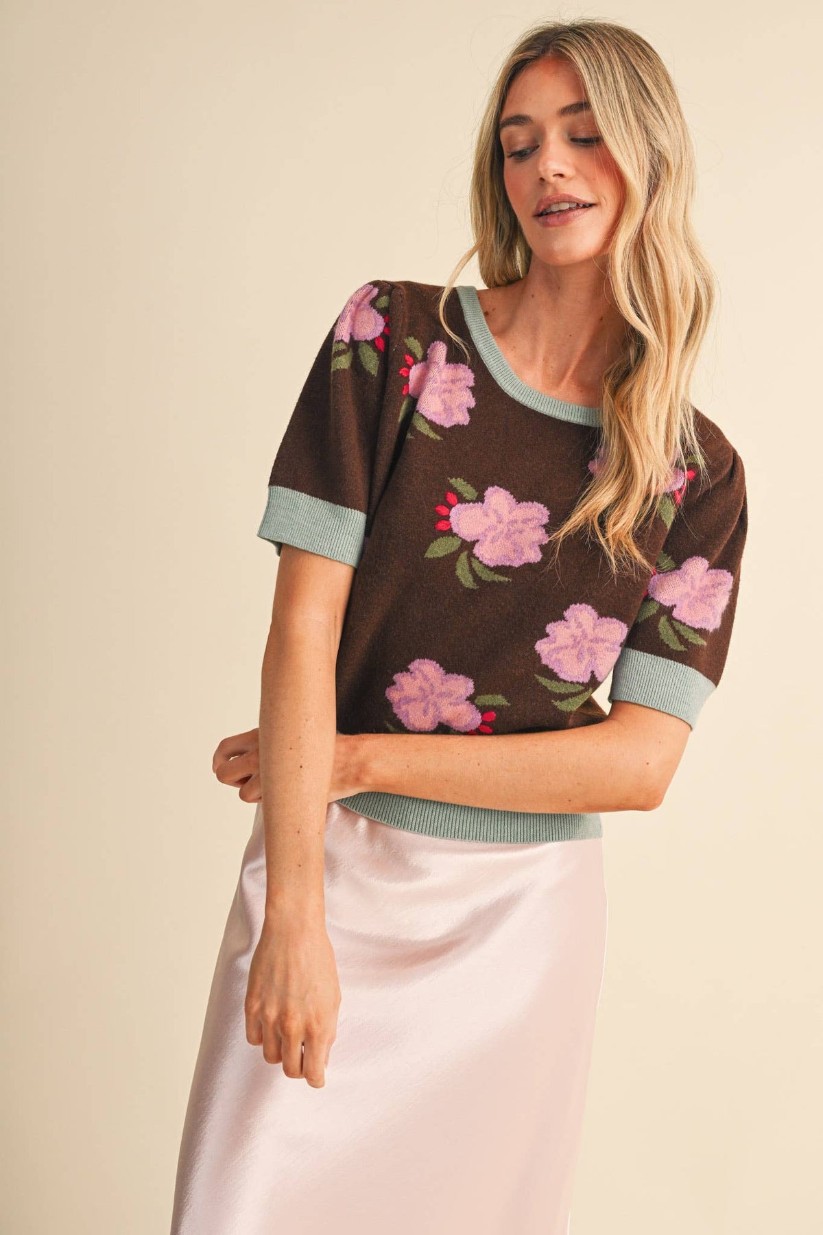 SAVANNA - FLORAL KNIT SHORT SLEEVE SWEATER