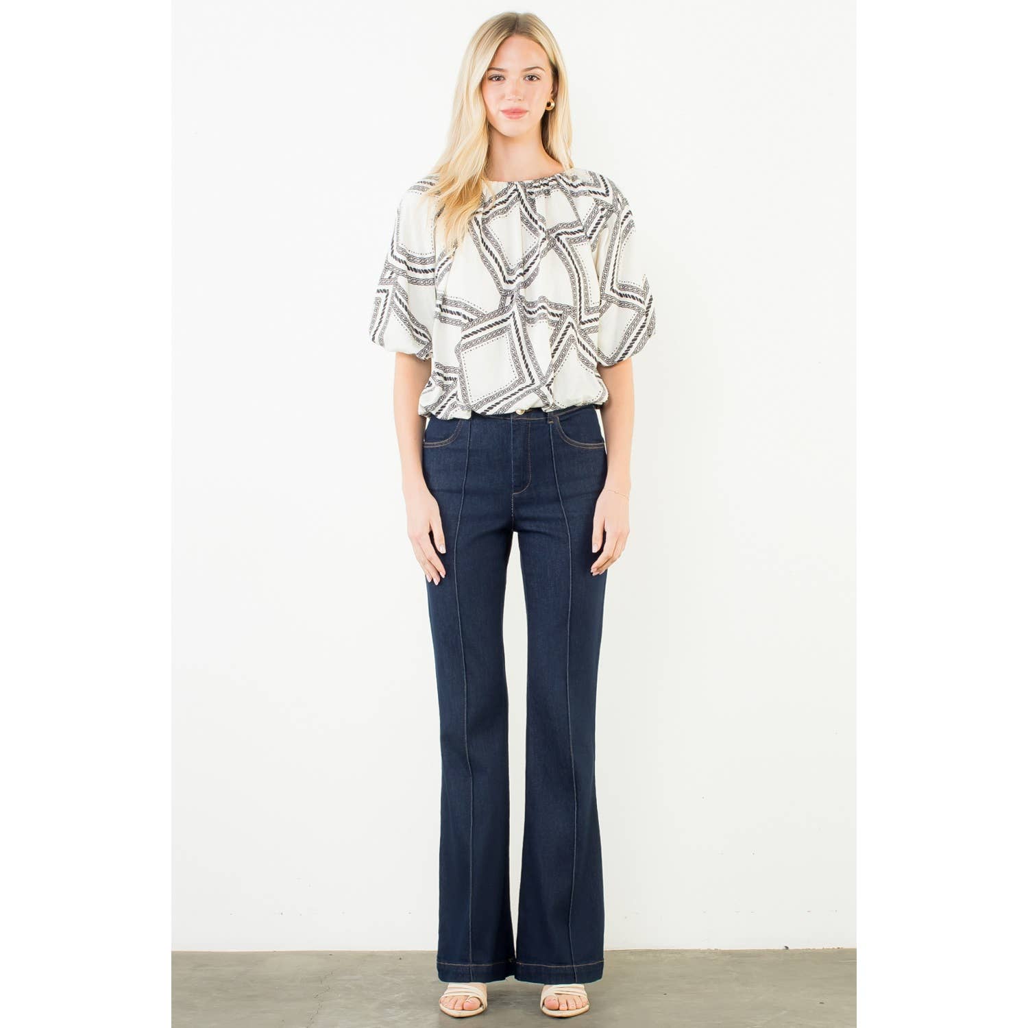 Tegan - Short Sleeve Pattern Flowy Top