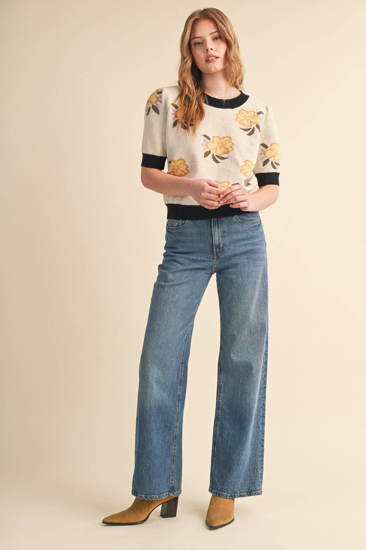 SAVANNA - FLORAL KNIT SHORT SLEEVE SWEATER