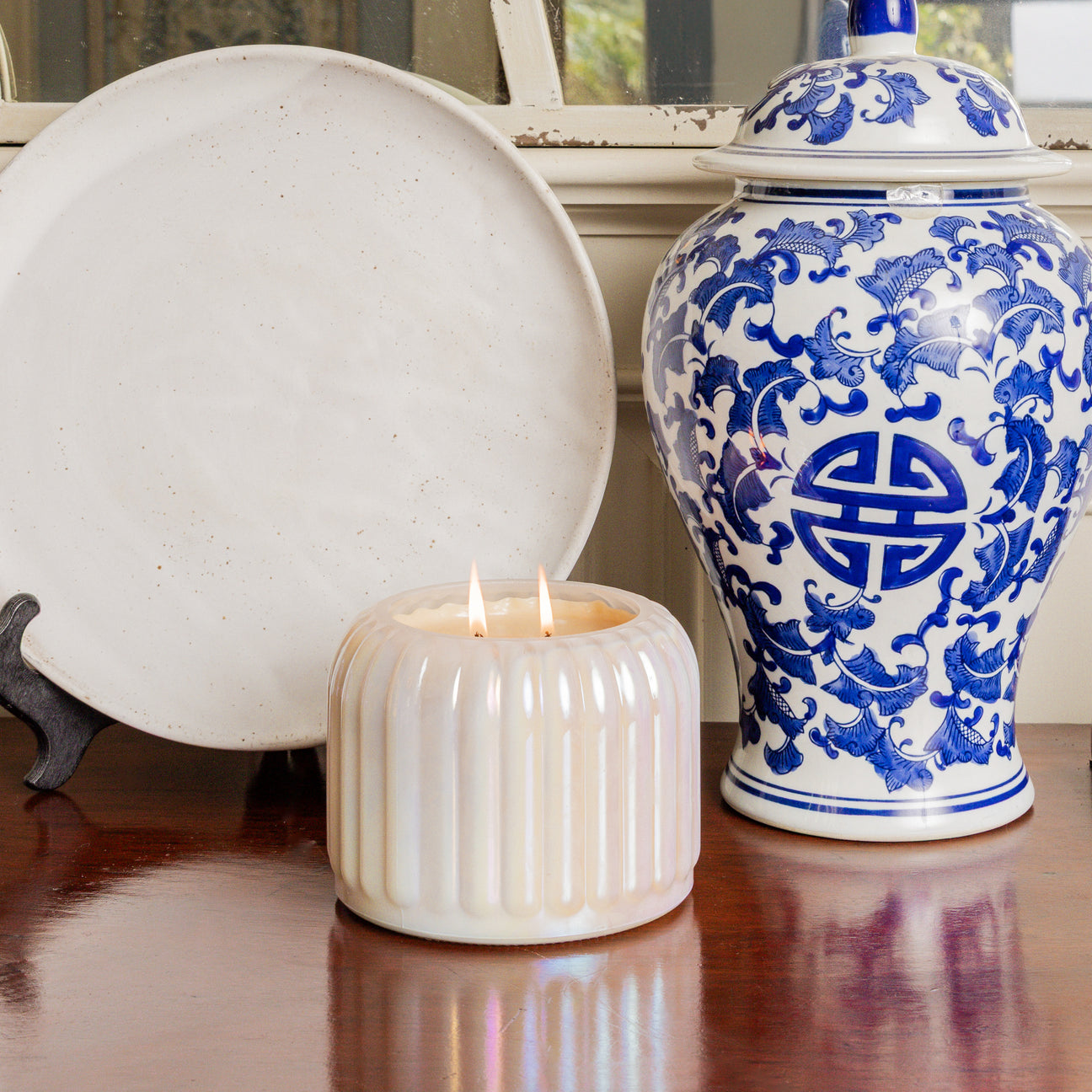 Sweet Grace Ribbed Pearl Candle