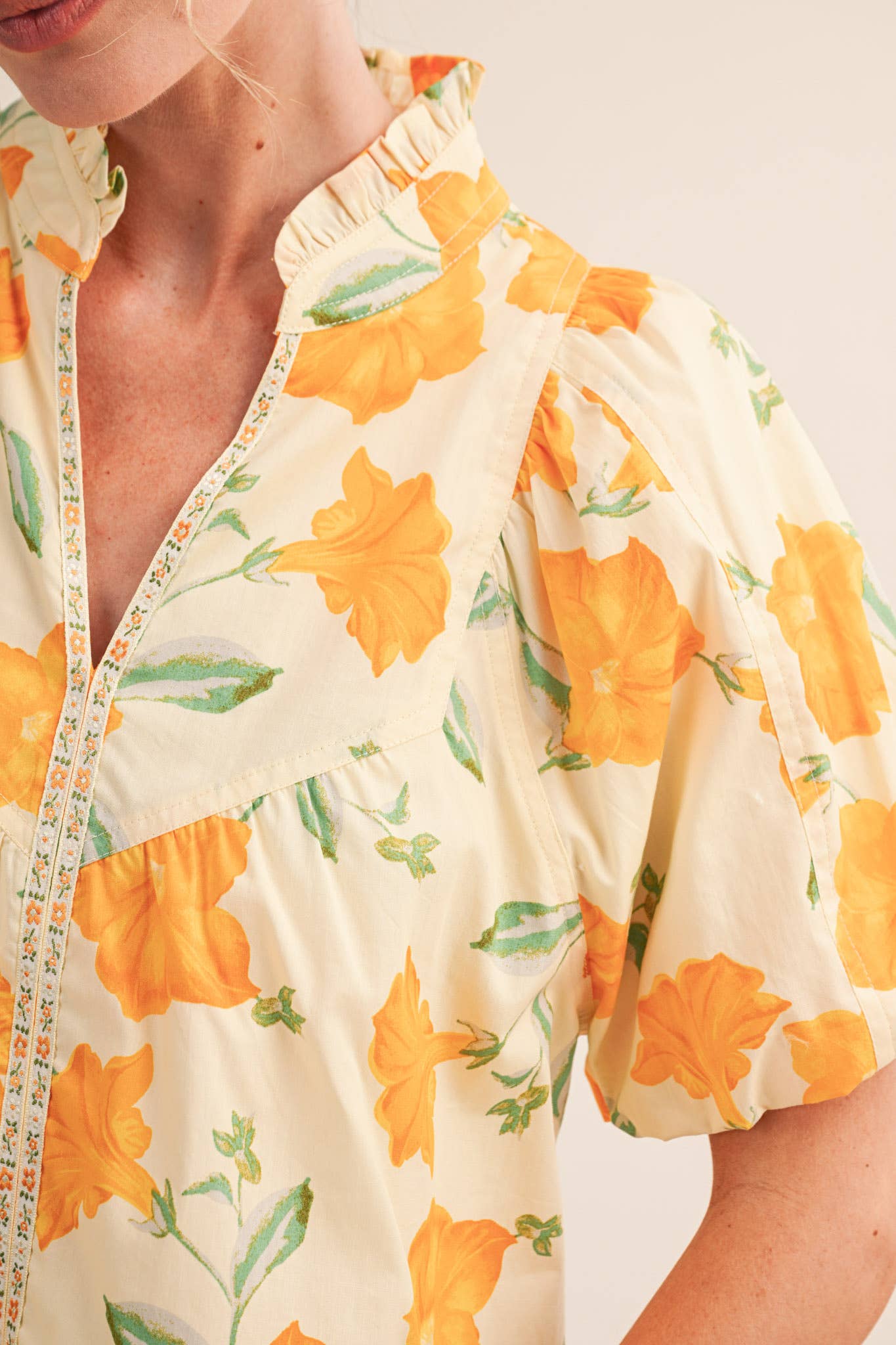 Shelby - Floral Print Bubble Sleeve Blouse